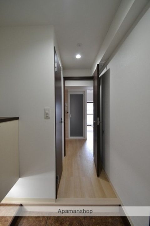 QUEELE SEIKIの玄関