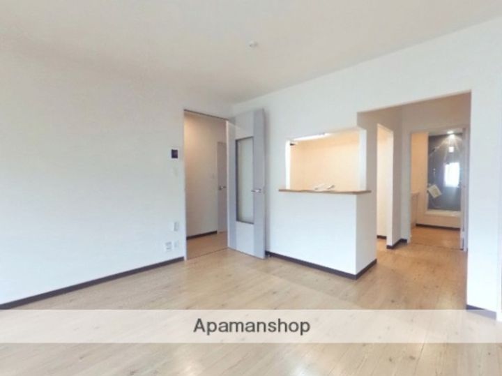 アーバン椿の居間