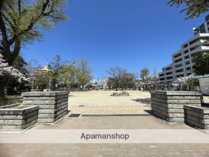 益井ビルの周辺