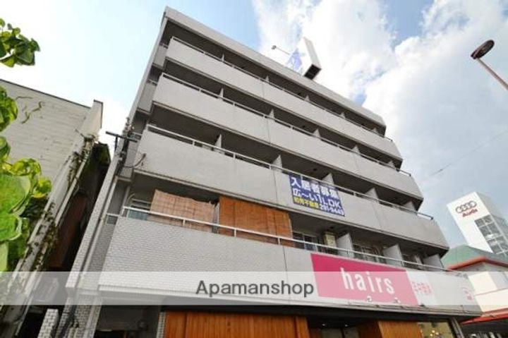 和秀三篠北町ビルの外観