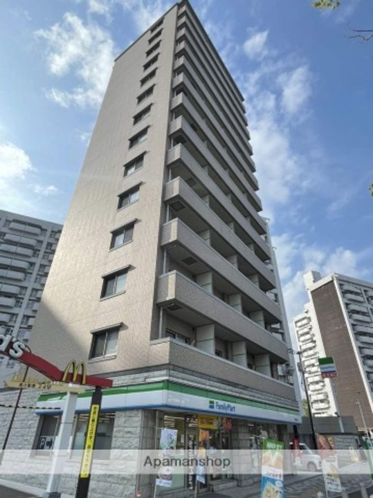 JR新白島駅前東亜ビルの外観