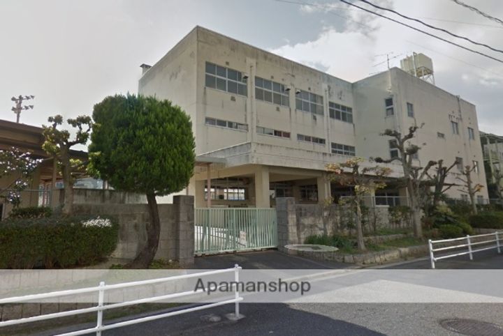 松川ハイツの周辺