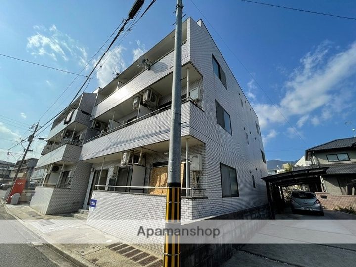 サンライズ三宅 B棟の外観