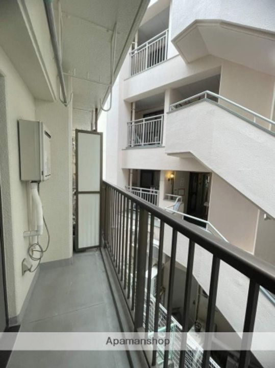 高野ビルの内装