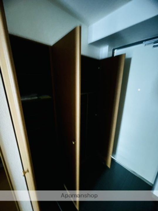 アティール観音の内装