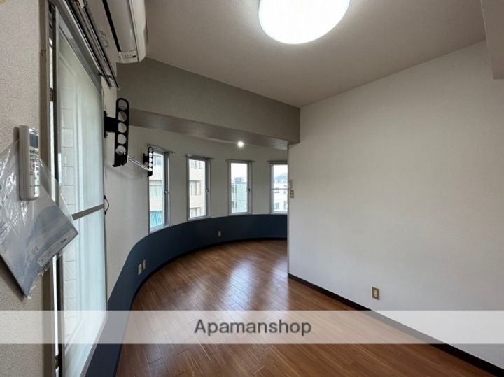 メゾン香川の居間