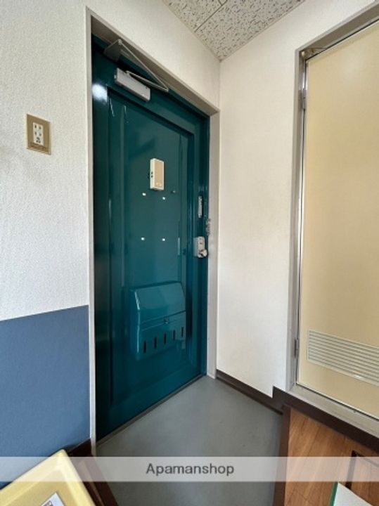 メゾン香川の玄関