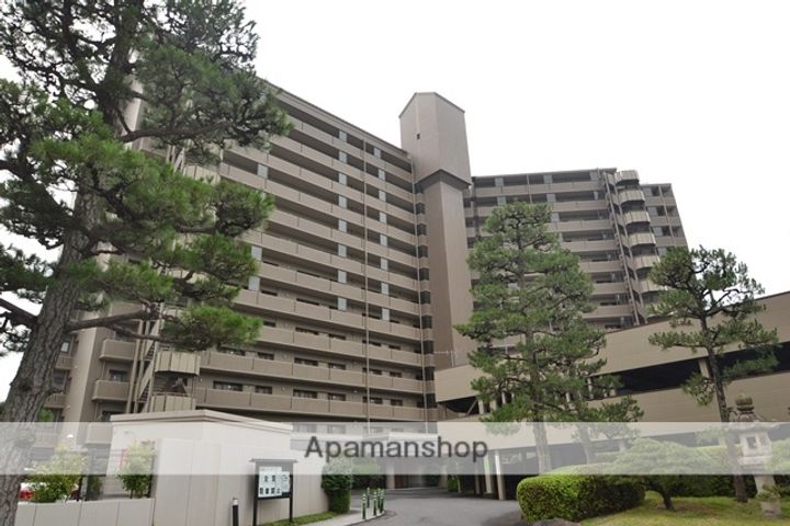 ロイヤルビュー 一茶苑の外観