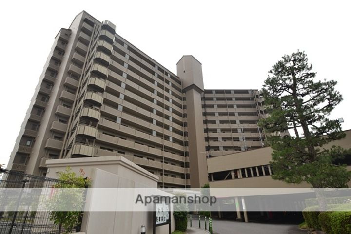 ロイヤルビュー 一茶苑の外観