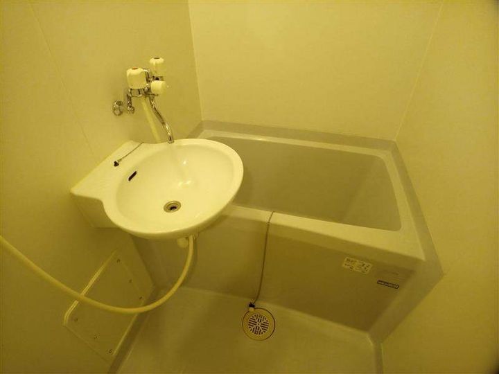 レオパレスFUTASE208の風呂