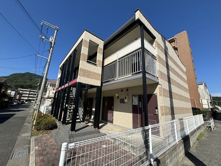 レオパレスサンシャイン レイ105の外観