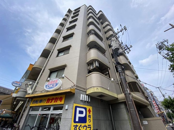 マンション雄創503号室の外観