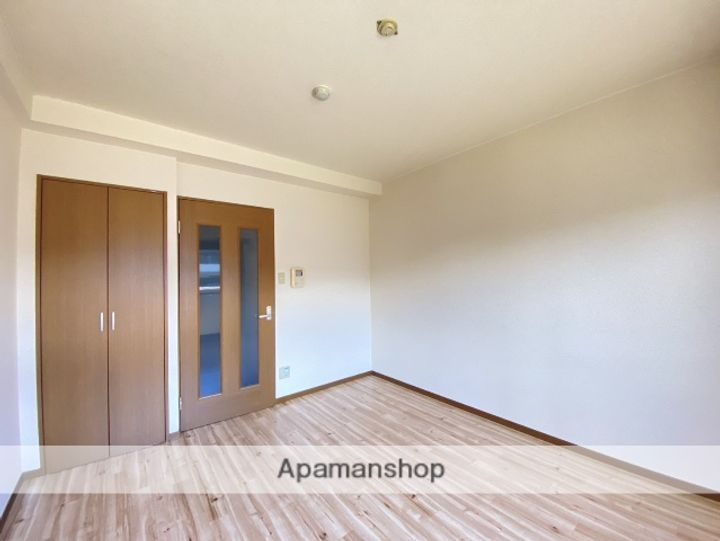 ロイヤル山口3の内装