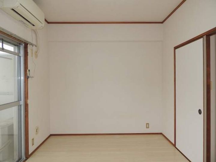 エム・シービル201号室の内装