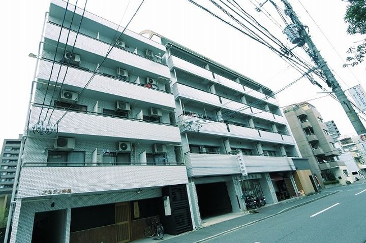 広島県広島市中区東白島町の賃貸マンションの外観