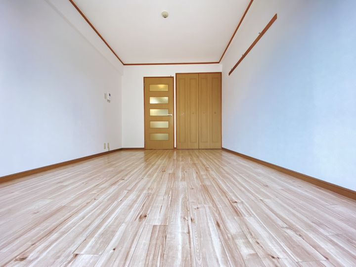 広島県広島市東区曙5丁目の賃貸マンションの居間