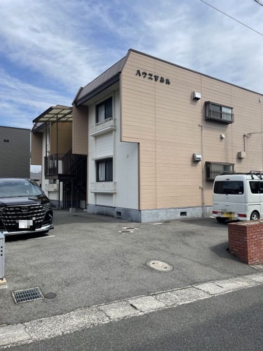 ハウスすみれ101号室の外観