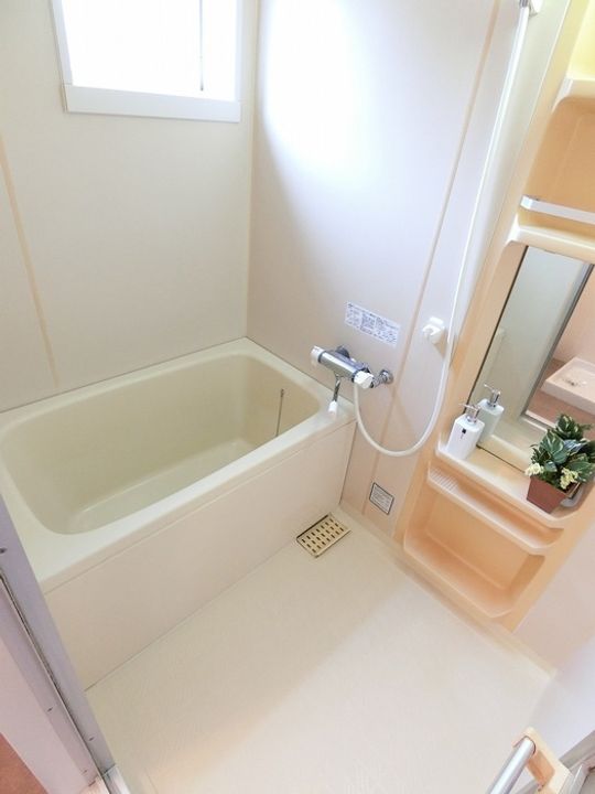 レヂデンス岡田Cの風呂