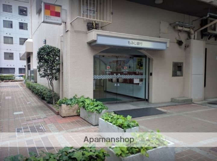 リバーサイドクレドの周辺