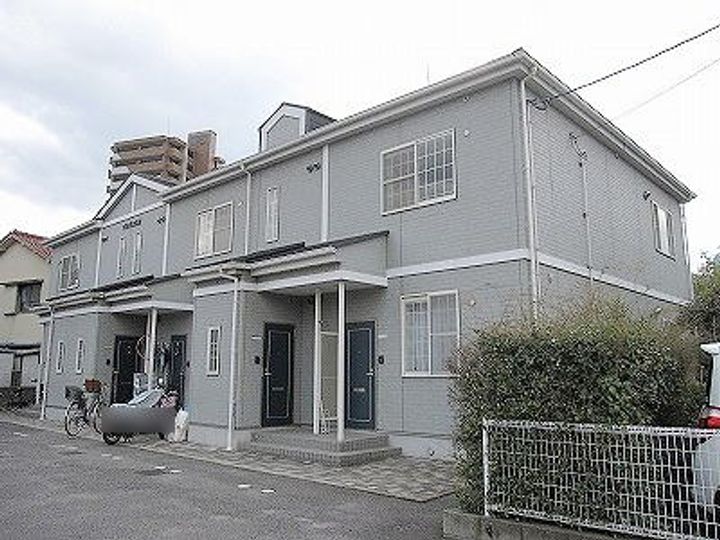 パラジソ大町101の外観