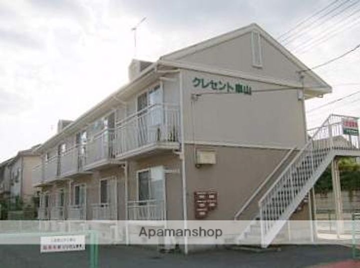 クレセント串山の外観