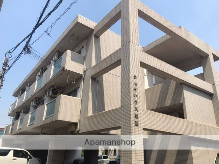 ジョイハウス新涯303の外観