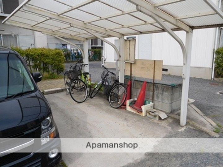 ファミール泉 C101の外観