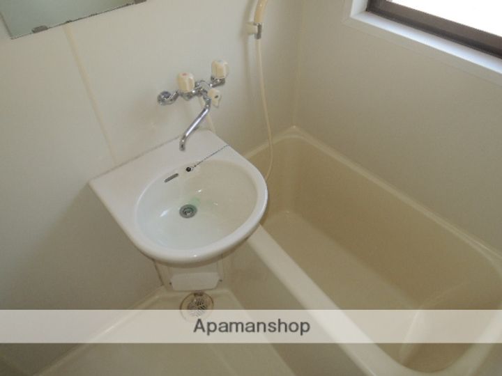 第二塚本マンション302の風呂