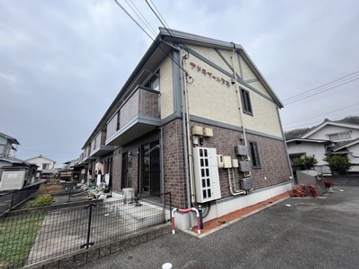 アドラブール戸手の外観