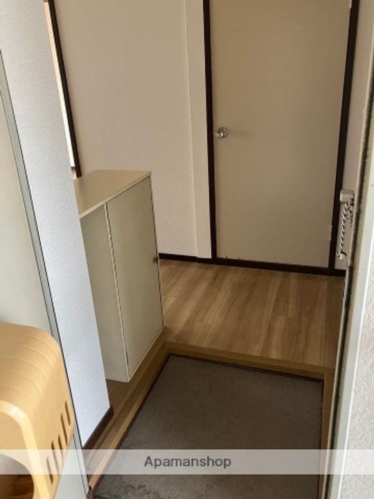 コーポラスさとう Bの玄関