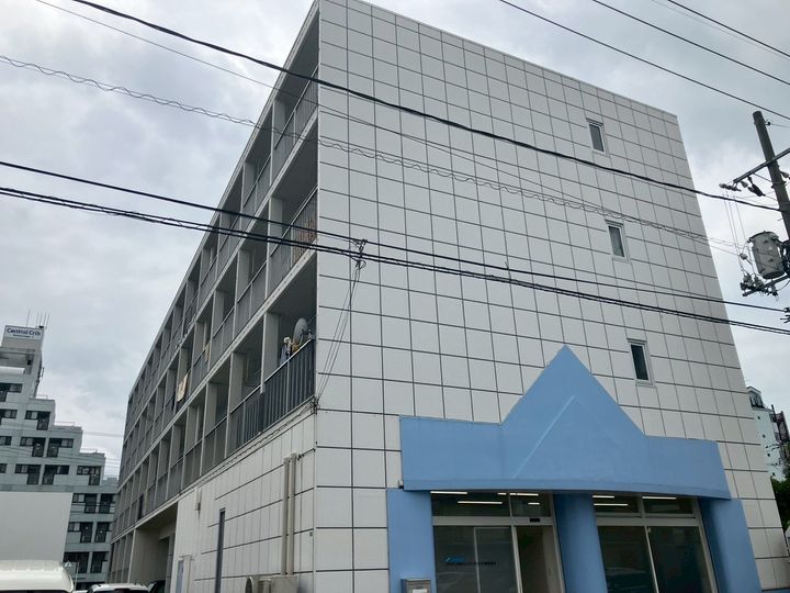 パルコ長和島の外観