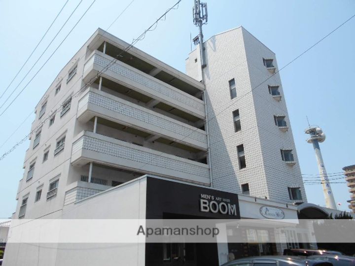 レジデンス三吉の外観