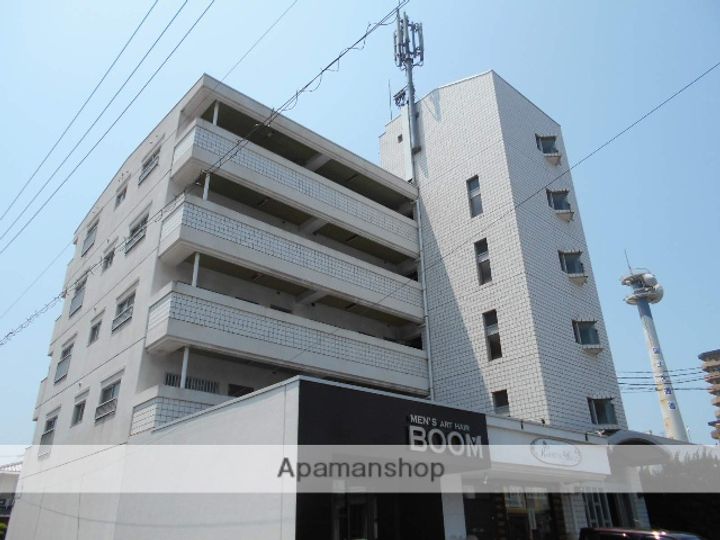 レジデンス三吉の外観