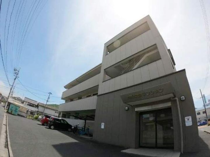 神辺中央マンションの外観