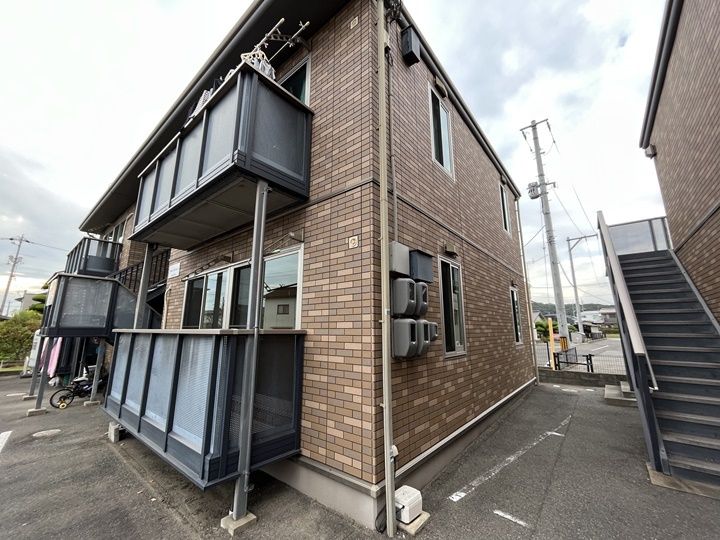 アムールミシマ E棟の外観