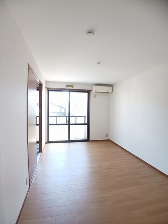 シーサイド西ノ浜C棟の居間