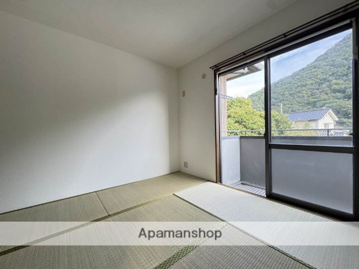 レジデンス中之町 1番館201の内装