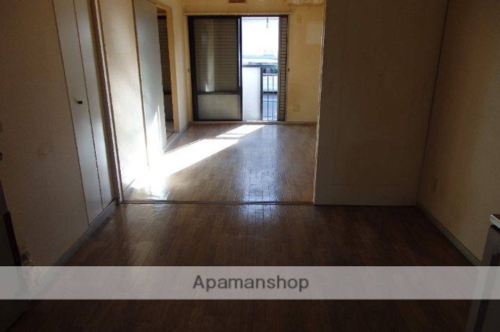 ビーライン泉 B103の内装