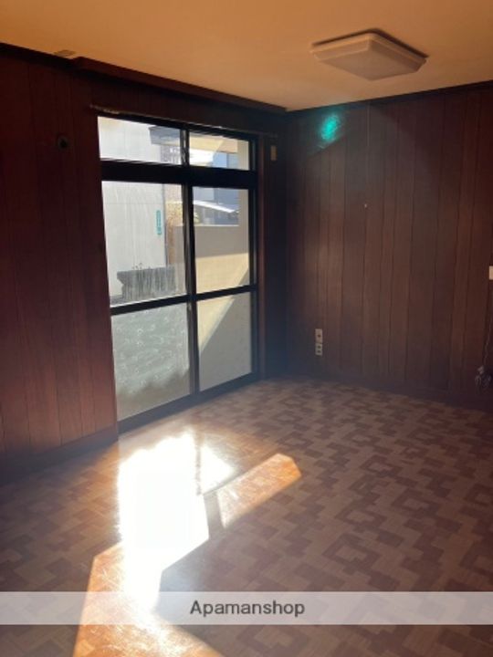 広島県福山市川口町5丁目(一戸建)の賃貸物件戸建ての居間