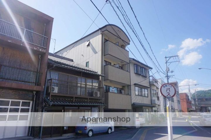 ブリス港町301の外観