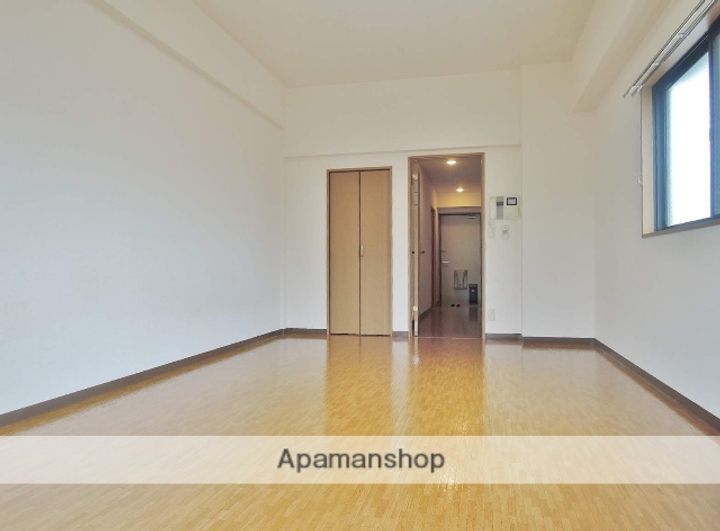 エクセルシア山崎の居間