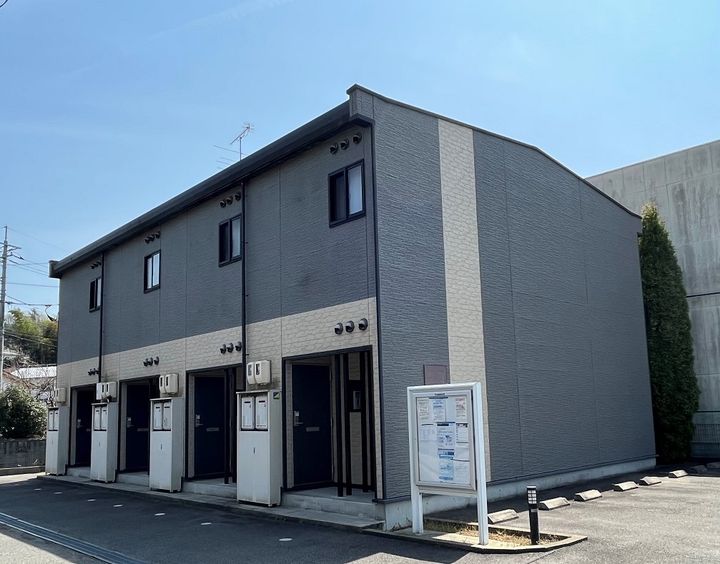 レオパレス本郷B203の外観