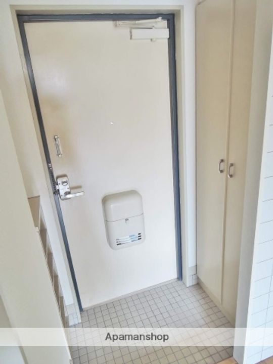 サーパスⅠ203の玄関