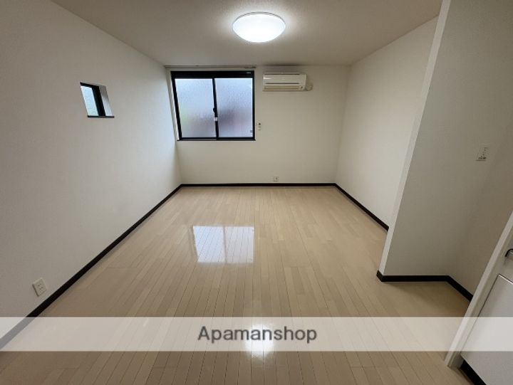 ARAHIRUK.O105の居間