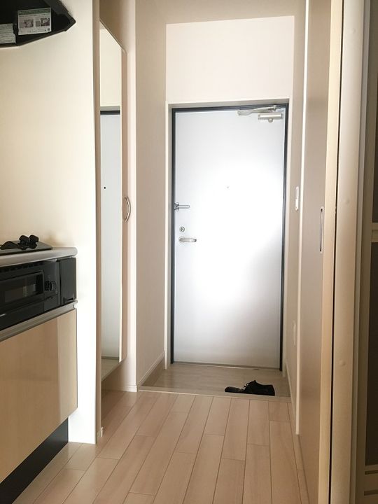 ひかり本郷107の玄関
