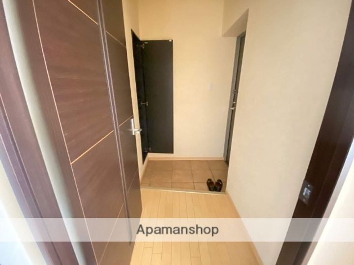 ポルシェ松浜の玄関