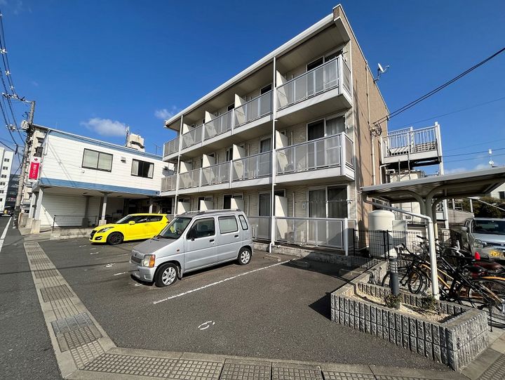 レオパレス希望 WISH102の外観