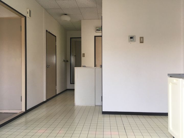 サンシャイン中川 B棟202の居間