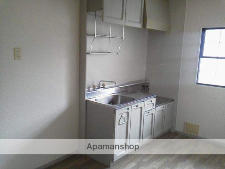 ビーライン泉 B201のキッチン