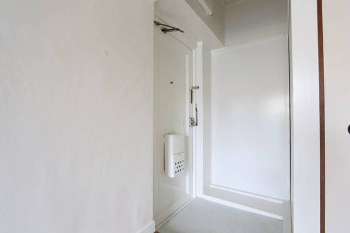 ビレッジハウス大門第二9号棟0407の玄関